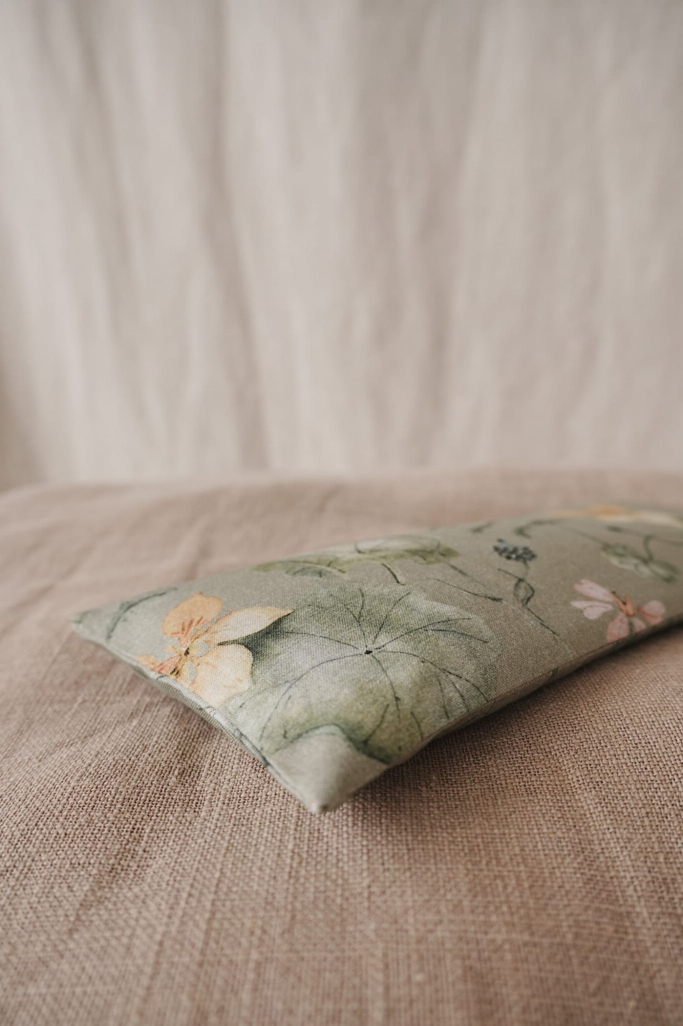 materiał w nasturcje.jpg