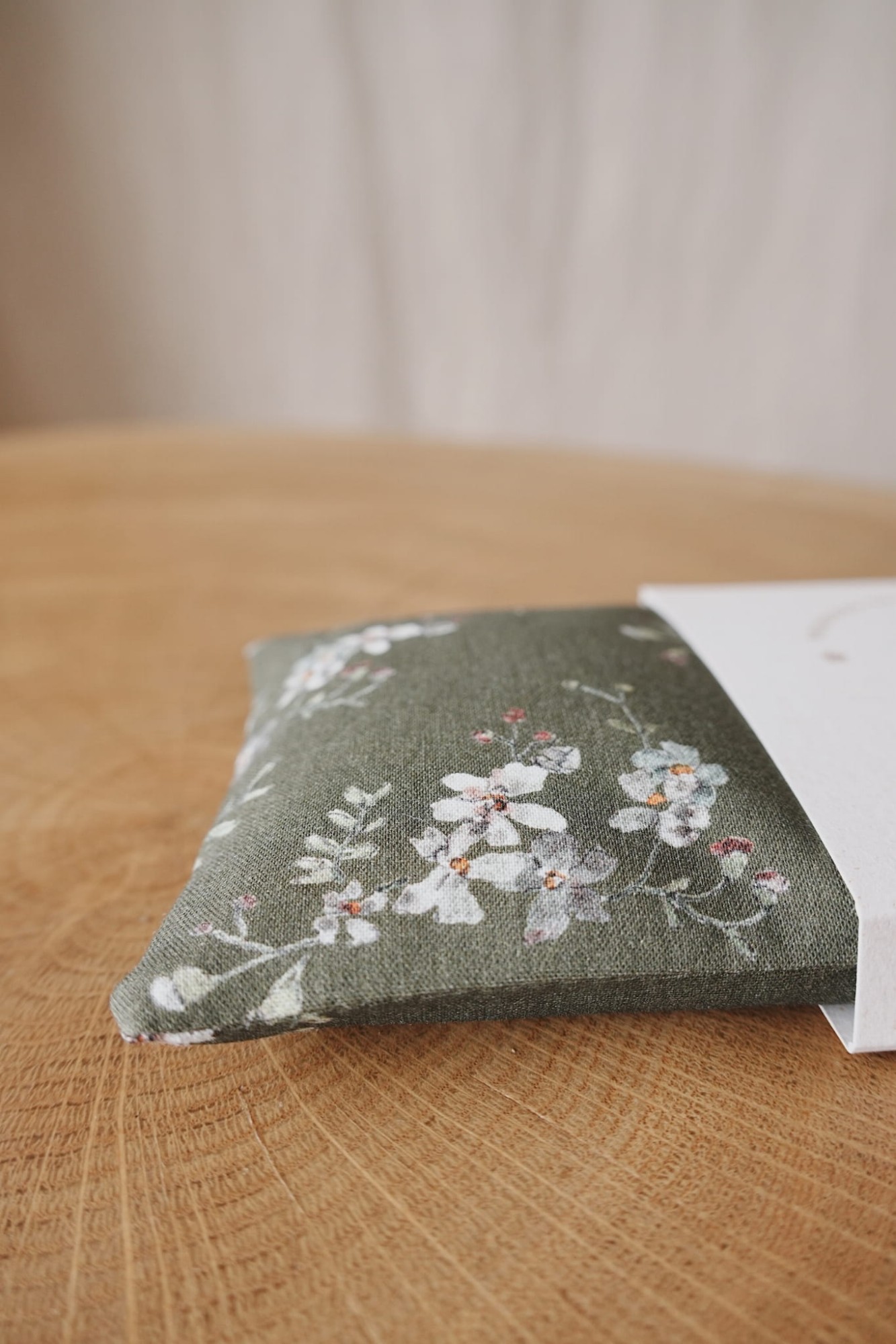 poduszka w kwiaty.jpg