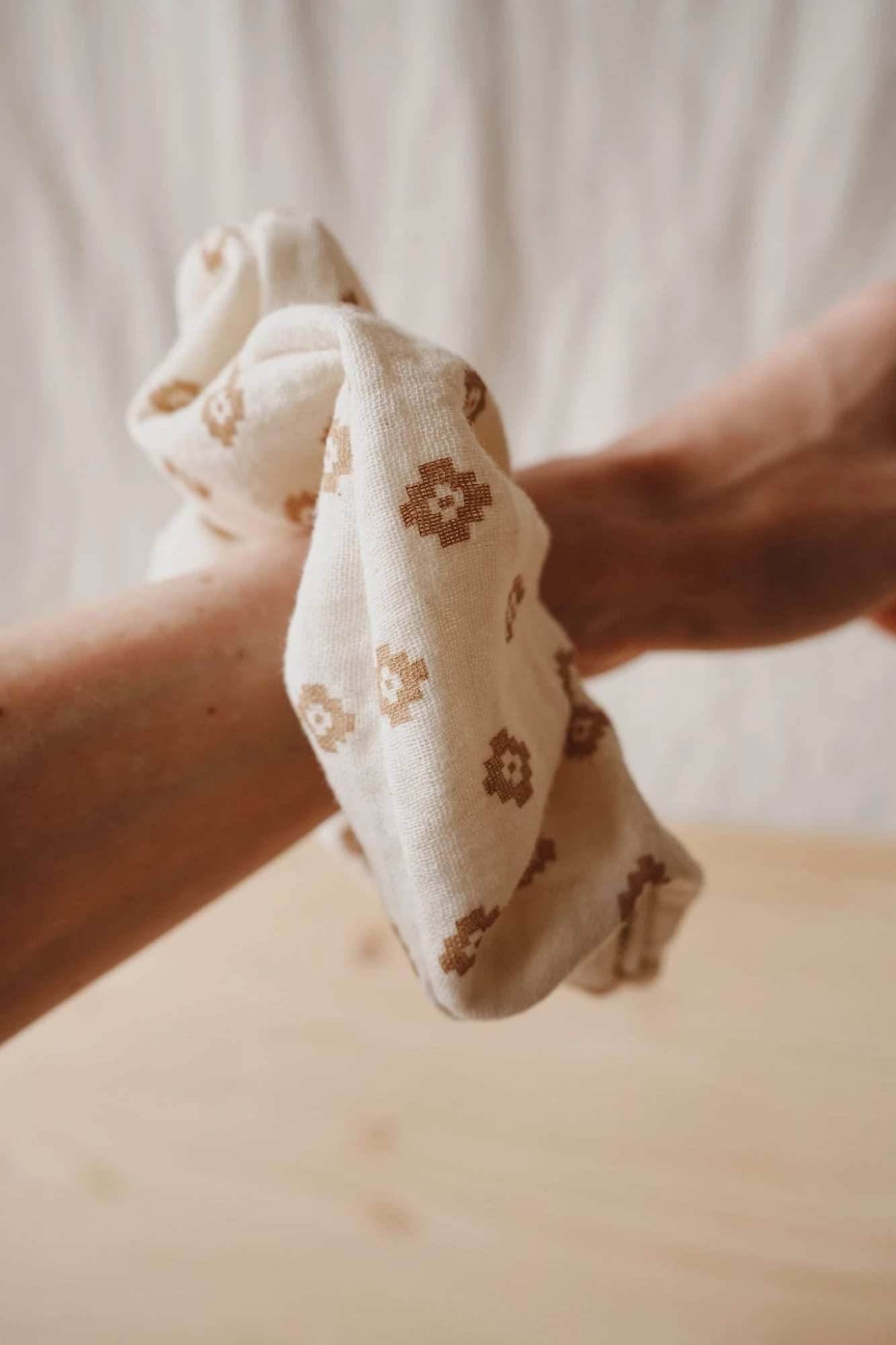 kremowa scrunchie.jpg