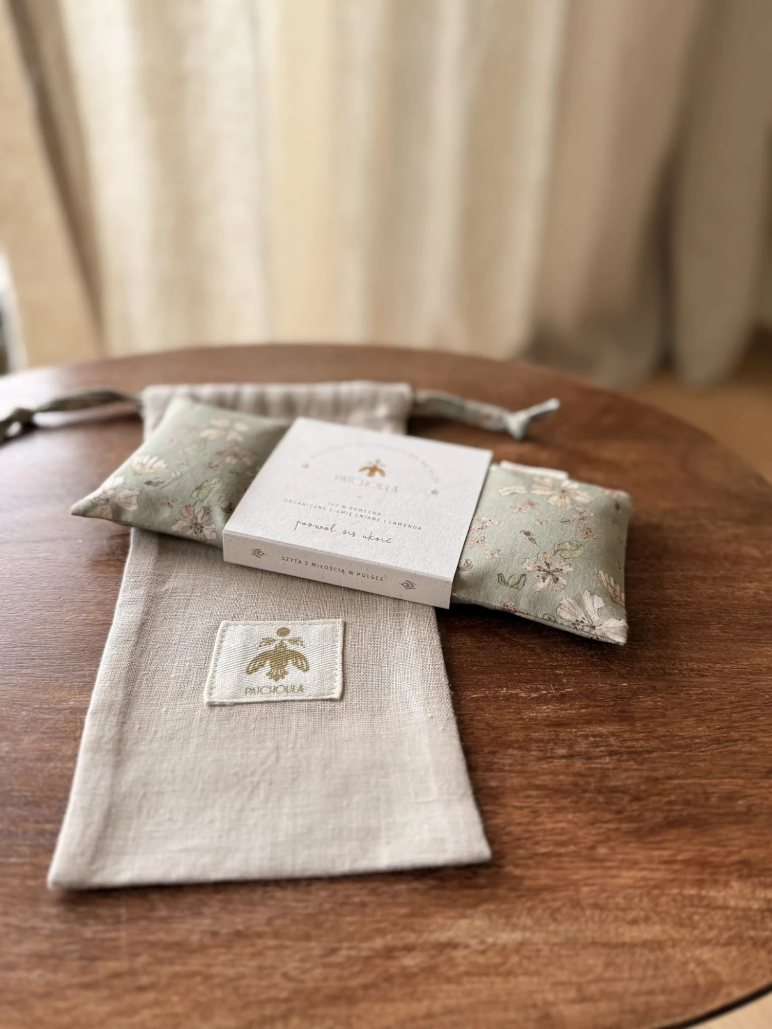 komplet poduszka i woreczek.jpeg